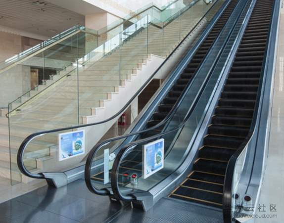 1561192117857676.png image.png