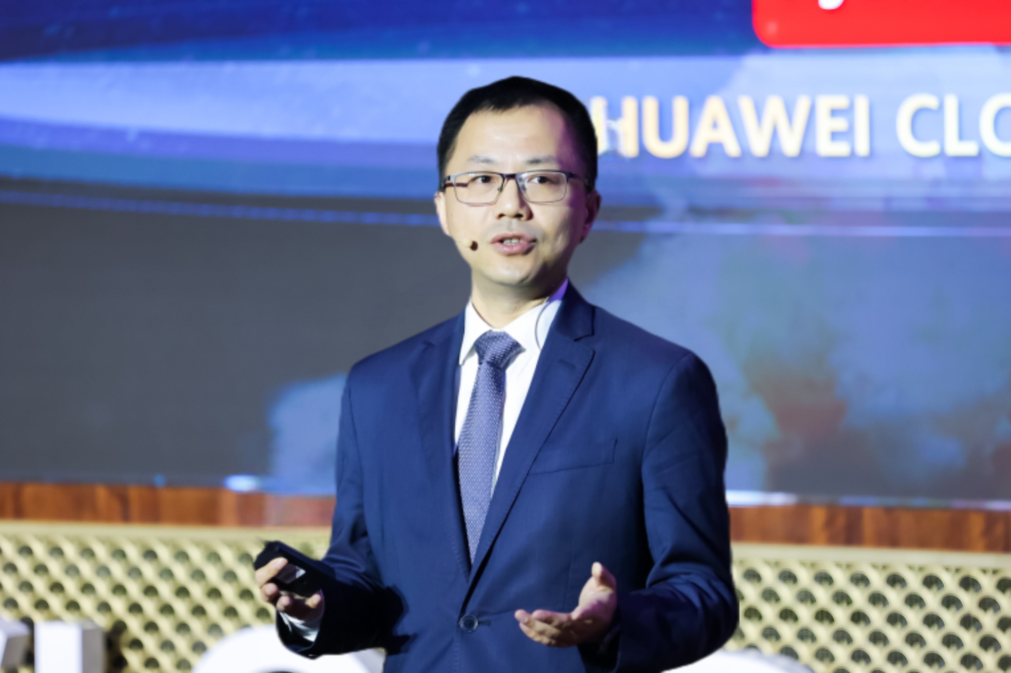 3-刘飞.jpg