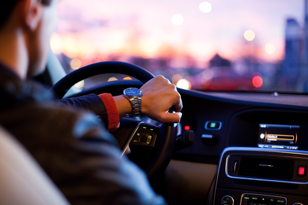 car-1149997_1280.jpg